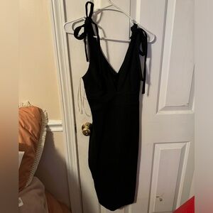 NWT Lulu's black cocktail dress